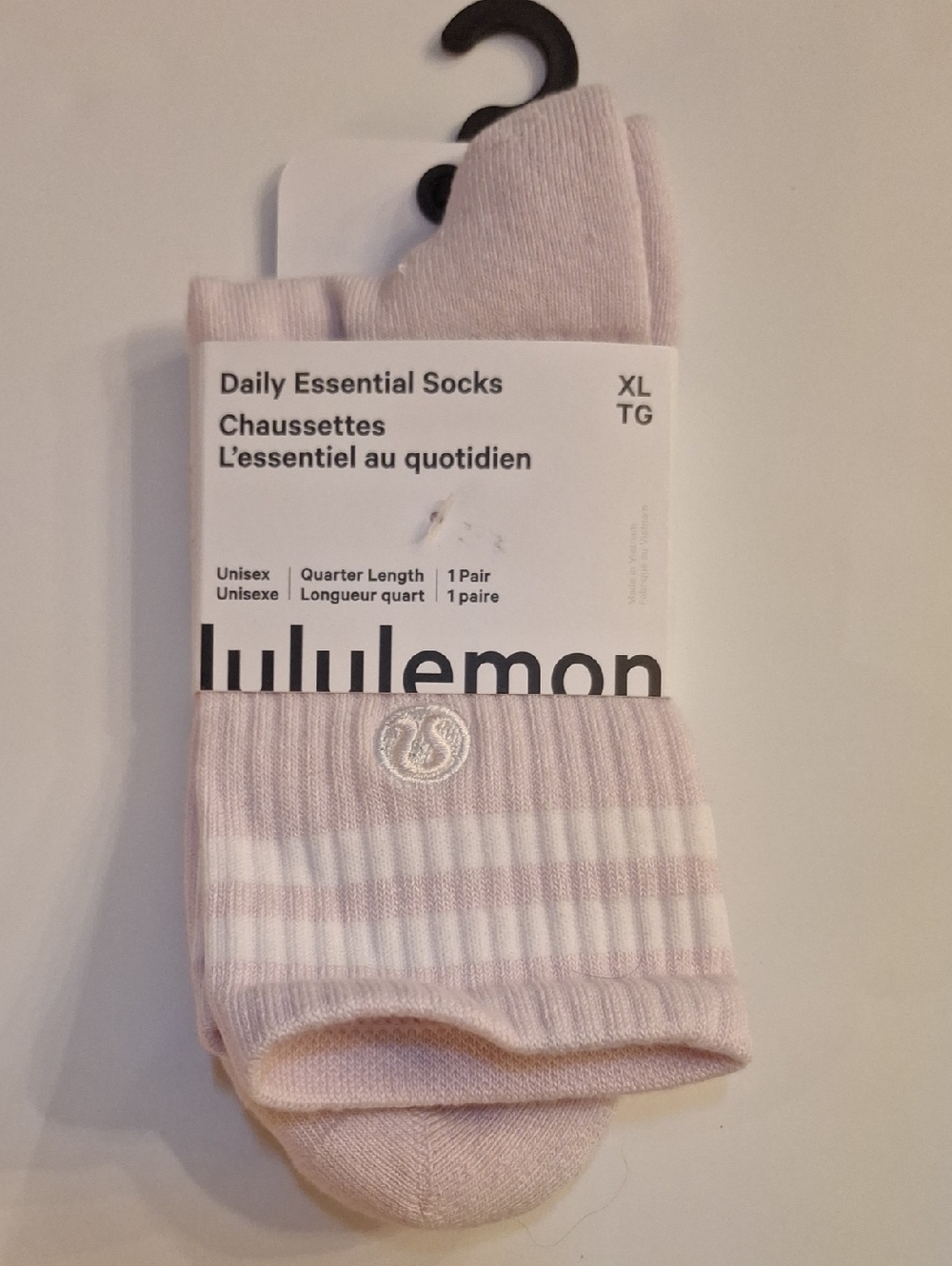 NWT lululemon athletica Daily Essential Socks